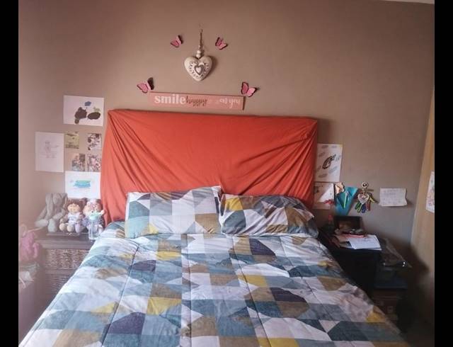 2 BEDROOM TOWNHOUSE FOR SALE IN CASTLEVIEW